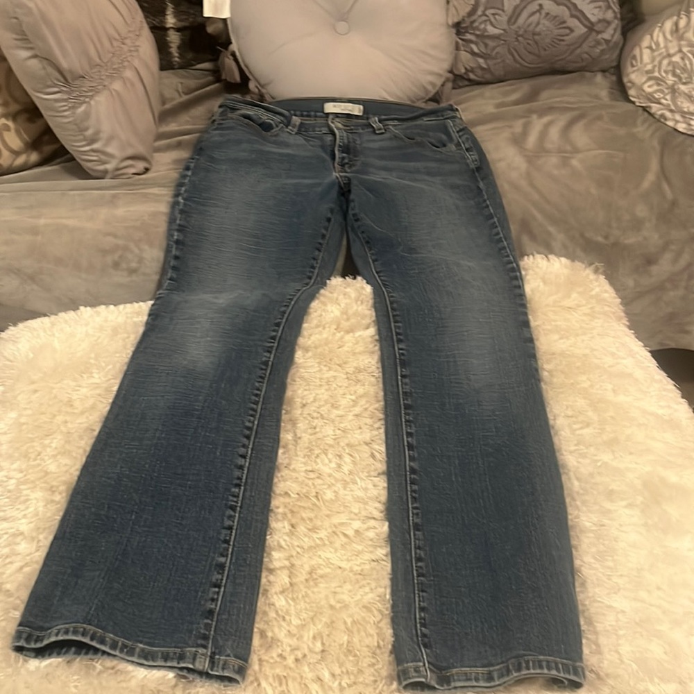 Levi 515 size 10.